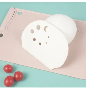 Raspador de masa de plástico PP con escala para repostería, alisado de tartas y herramienta.
