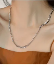 S925 Sterling Silber Lippen Kette Halskette Einfache Schlüsselbein Kette Detailansicht