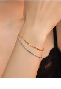 Detailaufnahme von S925 Silber Seilarmbändern mit doppelter Kordelkette am Handgelenk.