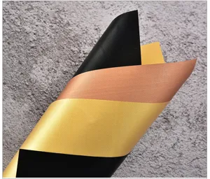 Nahaufnahme Detail von Antihaft-Grill-Backmatten in bunten Farben für die Küche.