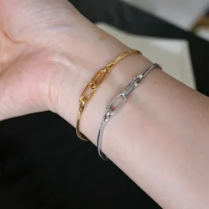 S925 Silber quadratische Schlangenketten Armband mit verstellbarem Schlossglied für alle.