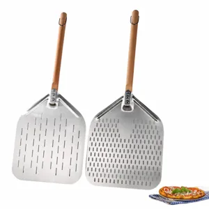 Pala per pizza perforata con manico in legno, pala in acciaio inossidabile per forno.