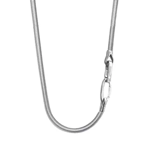 S925 Sterling Silber flache Schlangenkette Halskette mit vielseitigem Verschluss, elegant.