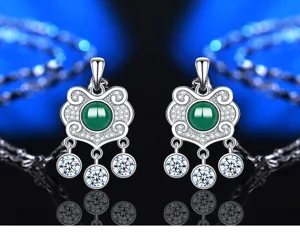 Collana con Lucchetto Ruyi in Argento e Agata Verde Pendente Vintage Gioiello Donna Chic