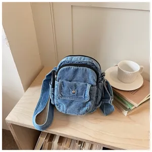 Sac téléphone en denim décontracté, sac bandoulière tendance pour femmes au quotidien.