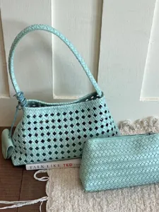 Femmes Mode Ajouré Tissé PU Cuir Épaule Sac Underarm Casual Commuter Sac à Main Élégant Été Seau Sac
