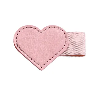 Porta bolígrafos elástico de piel rosa en forma de corazón, cinta para cuaderno y papelería linda.