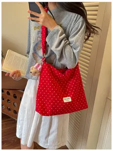 Sac cabas en toile à pois rouges, grande capacité, sac bandoulière décontracté avec pendentif ours.