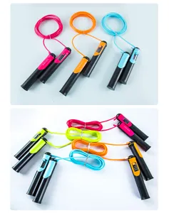 Corda per saltare in filo d'acciaio contata con contatore elettronico in vari colori fitness.