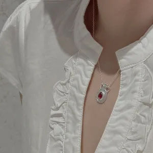 Collana con ciondolo a bottiglia d'acqua opaca in argento S925 catena clavicolare