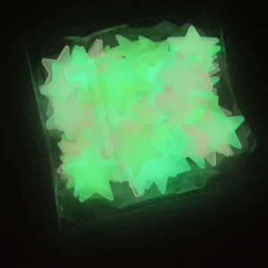 Autocollants étoiles brillantes dans le noir autocollant mural fluorescent décoration chambre