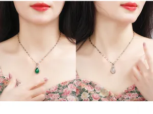 Detailaufnahme der exquisiten S925 Silber Tropfen Achat Chalcedon Anhänger Halskette.