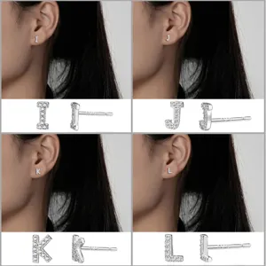 Silberne Zirkonia Initialen Ohrstecker, minimalistischer personalisierter Buchstabe Schmuck.