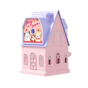 Süßer hausförmiger manueller Anspitzer mit niedlichem Katzen Design und rosa Farbe für kinder.