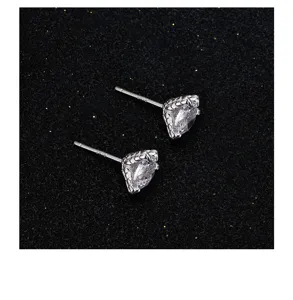 S925 Sterling Silber Drachenklaue Zirkon Ohrstecker minimalistischer Schmuck Detail