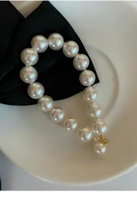Elegantes großes Perlenarmband mit Sterling Silber Verschluss, schickes Damen Schmuck Accessoire.