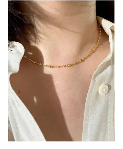 Delicate zilveren kralen sleutelbeinketting ketting met prachtig klassiek design voor jou.