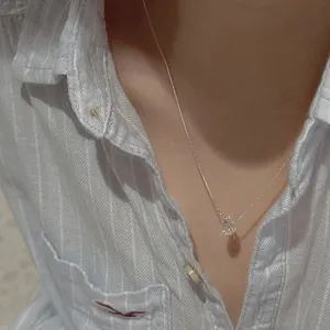 S925 silver retro glass ball pendant necklace detail closeup showing the exquisite chain.