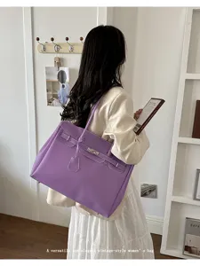 Large capacity purple jelly shoulder bag, stylish vintage tote bag for women daily commute.