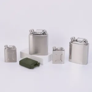 Flasque plate jerry can en acier inoxydable, bouteille d'alcool creative portable.