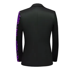 Πίσω όψη ανδρικού μαύρου σακακιού blazer με λεπτομέρεια από μωβ παγιέτες στο μανίκι.