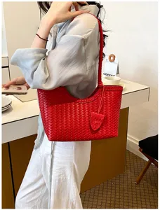 Red woven shoulder bag for women, stylish leather tote bag with handle, chic casual daily purse.