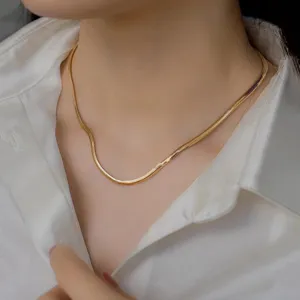 Minimalistische 4mm Schlangenkette Halskette fuer Damen und Herren, eleganter Silberschmuck.