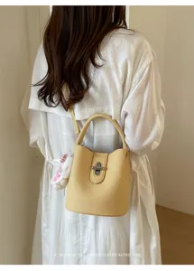 Sac Seau Femme Cuir Jaune Clair Motif Litchi Élégant Sac à Main Bandoulière Tendance