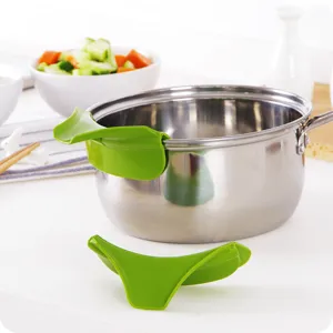 Silicone pot pouring spout anti-spill liquid guide kitchen cooking tool gadget main