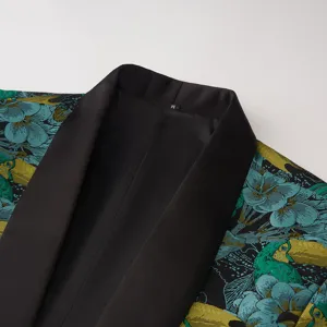 Gros plan du col de veste de costume jacquard rétro pour hommes, détails de tissu.