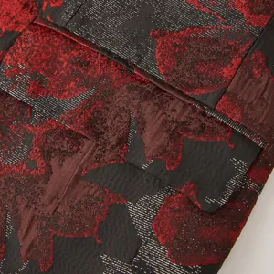 Vue detaillee de la veste de costume decontractee jacquard retro pour homme en tissu.