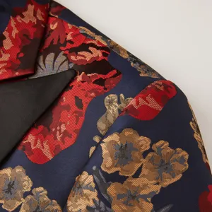 Gros plan sur le détail du tissu de blazer jacquard floral pour homme au motif rouge et doré.