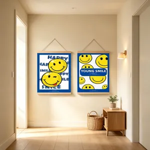 Kleinblaues Cartoon gelbes Smiley-Gesicht Hängendes Rollbild Set für Kinderzimmer Wanddekor