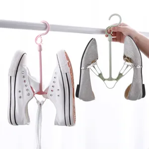 Porte-Chaussures Résistant au Vent en Plastique Balcon Suspendu Rotatif Cintre à Chaussures Organisateur de Rangement Maison