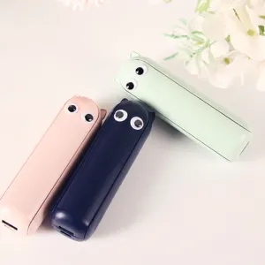 Mini ventilador de mano plegable portátil recargable bonito diseño para estudiantes.