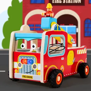 Camion dei pompieri in legno per bambini, giocattolo educativo con luci LED e suoni.