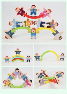 Blocchi impilabili in legno per bambini, gioco da tavolo interattivo familiare, figure colorate.