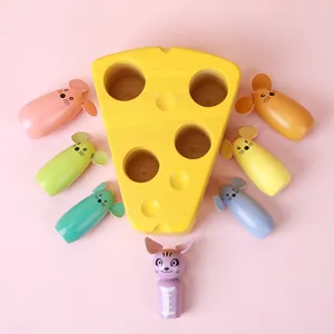Set de juguete rompecabezas de ratón y queso de madera para niños, imagen principal.