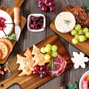 Holz Schneidebrett Wurstplatte Servierplatte Detailaufnahme mit naturgetreuer Holzmaserung
