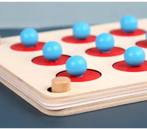 Gioco di memoria in legno per bambini, giocattolo puzzle interattivo colorato per apprendimento.
