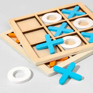 Hölzernes Tic-Tac-Toe Spielbrett Set Tisch-Familien-interaktives Puzzle-Spielzeug für Kinder