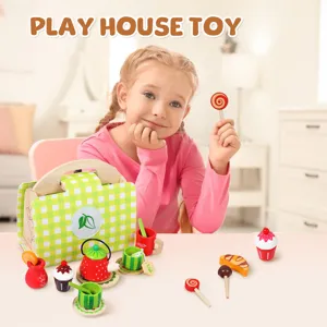 Set di giocattoli da tè e dessert in legno per bambini con borsetta per giochi di ruolo educativi.
