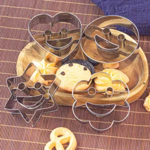 Stainless steel smiley face cookie cutters 4-piece set for baking DIY biscuits pastry molds
