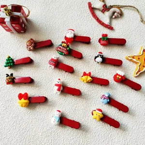 Pinces à Cheveux de Noël Père Noël Arbre Bonhomme de Neige Ours Épingles en Résine Accessoires de Cheveux de Fête pour Enfants