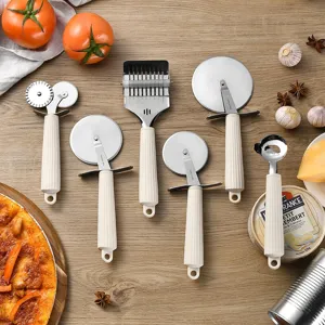Tagliapasta Domestico in Acciaio Inossidabile Rotella per Pasticceria Tagliapizza Utensile da Cucina Polivalente