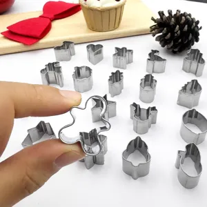 20pcs stainless steel Christmas cookie cutters set metal baking molds for holiday biscuits