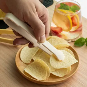 Pinza alimentare in silicone zampa di gatto pinza per ghiaccio snack cucina biscotti.