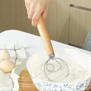 Batidor de masa de pan danés con mango de madera y alambre de acero inoxidable cocina.