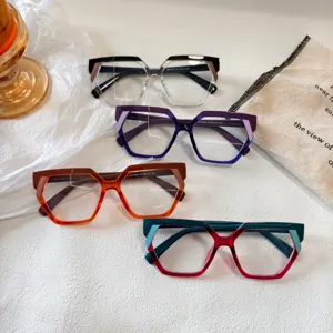 Occhiali anti-luce blu quadrati irregolari colorblock alla moda per uso quotidiano