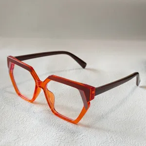 Occhiali bluelight quadrati irregolari colorblock alla moda stile chic montatura occhiali
